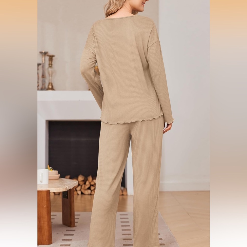 Ribbed knit Lounge Set - Picture 4 of 6